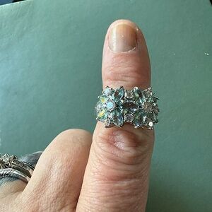 Women’s cocktail ring size 8 1/4